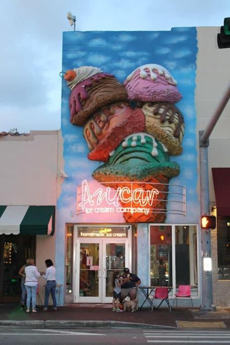 Apartment Explore The Abundance Of Shops On Calle Ocho