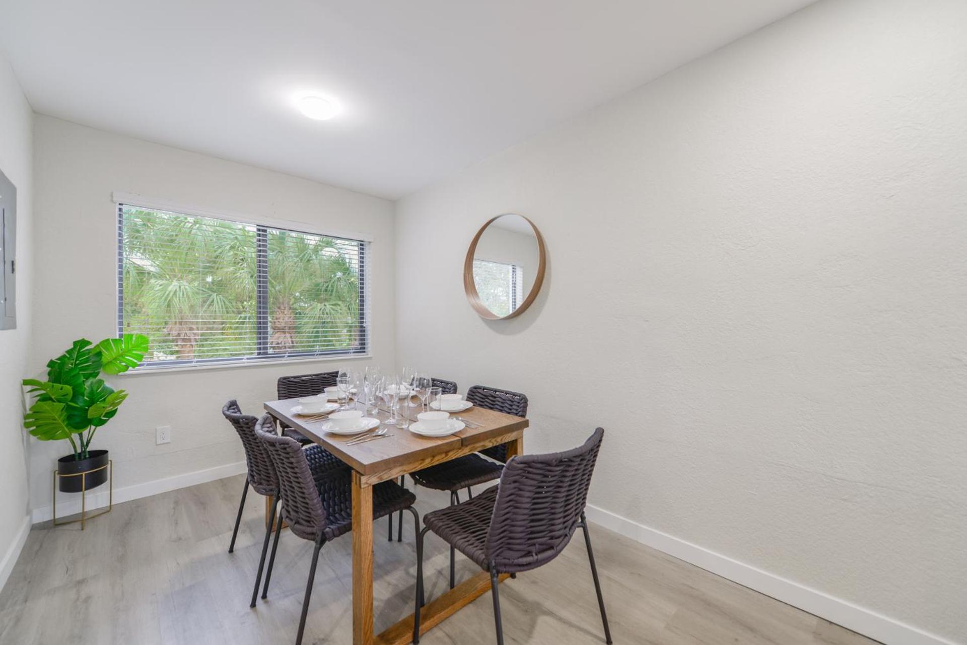 Apartment Explore The Abundance Of Shops On Calle Ocho Miami