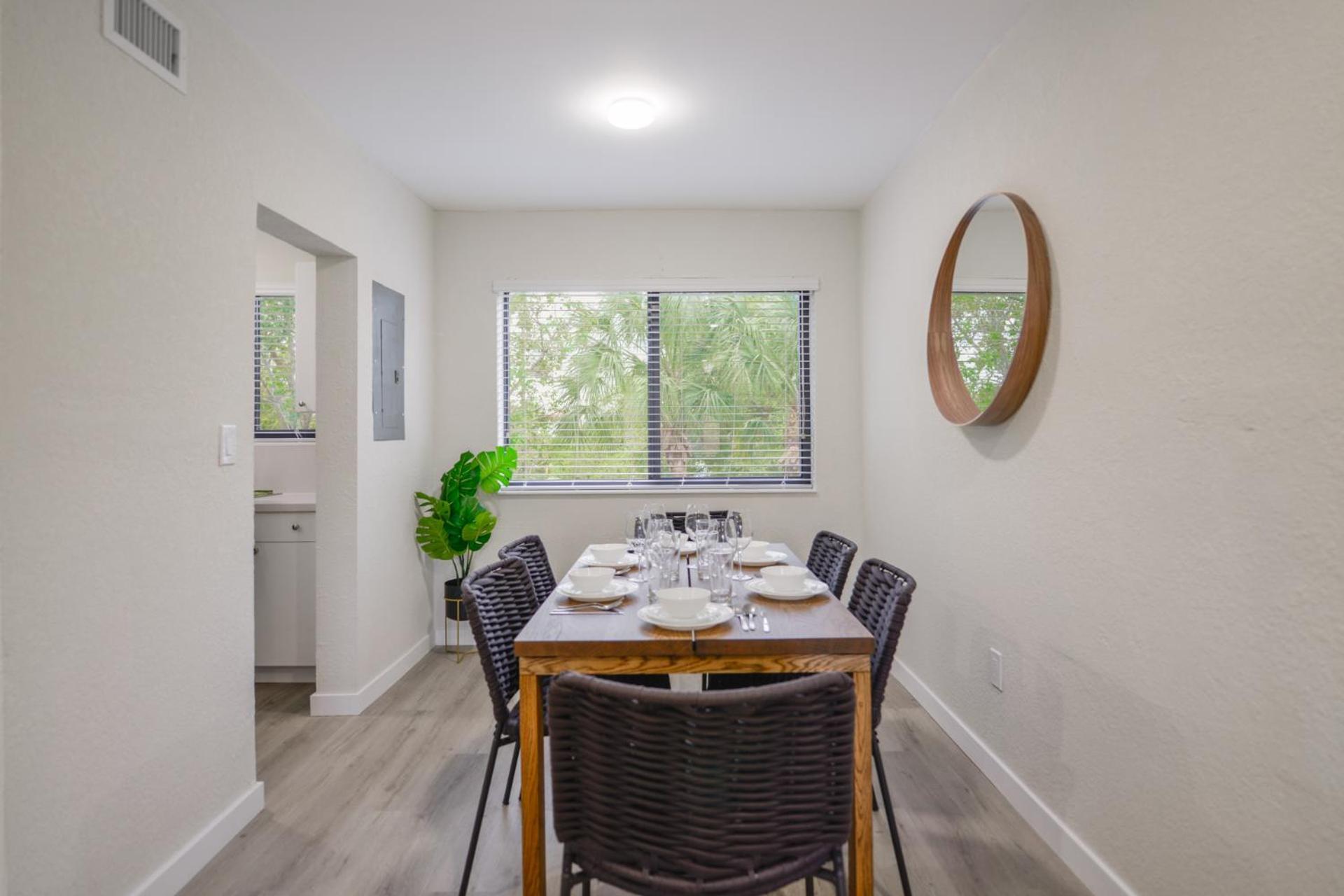 Apartment Explore The Abundance Of Shops On Calle Ocho
